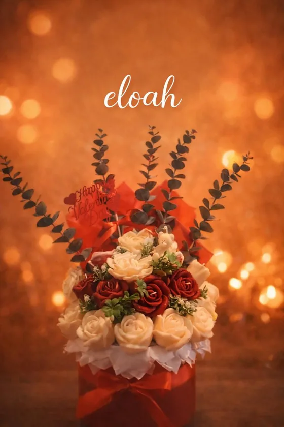 Ramo de velas con rosas rojas y follaje